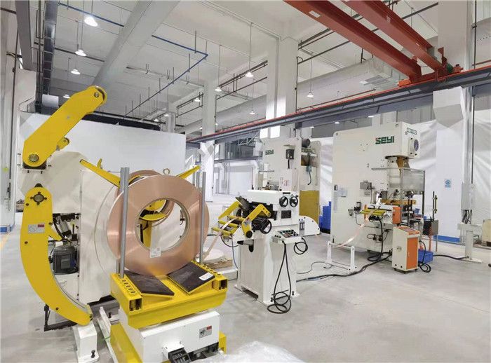 Metal Stamping Line for BYD Auto parts---SUNRUI Uncoiler Straightener Feeder